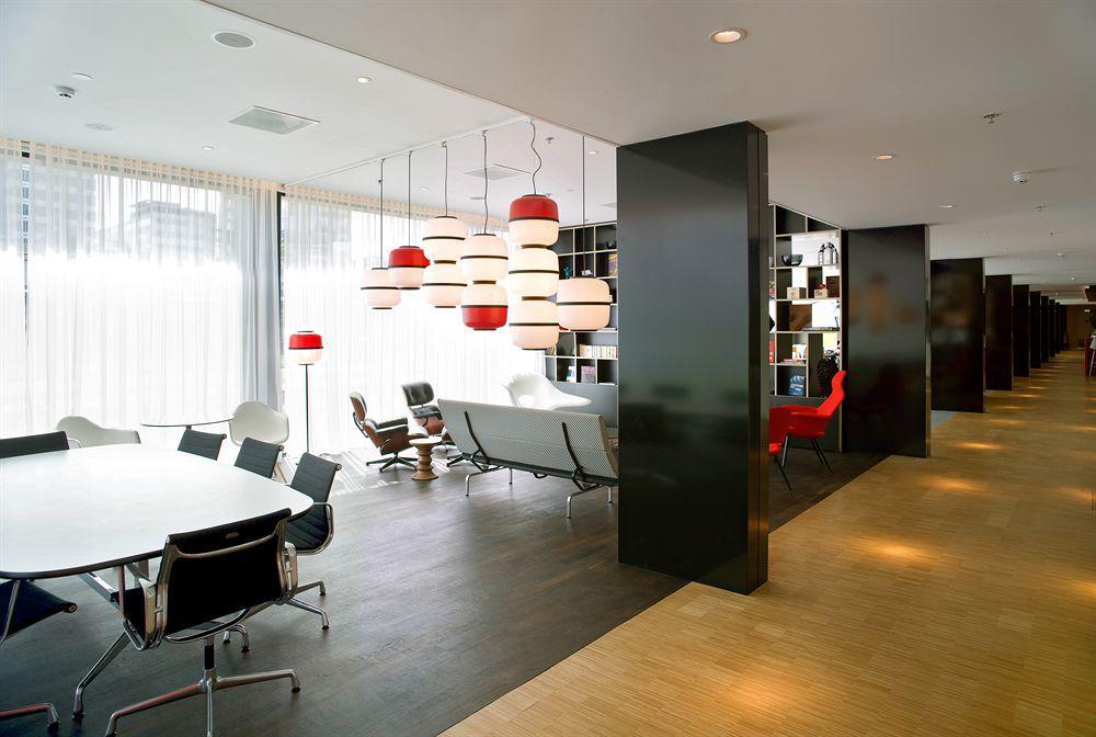 Hotel Citizenm Schiphol Airport à Amsterdam Airport Schiphol Extérieur photo Interior of the hotel